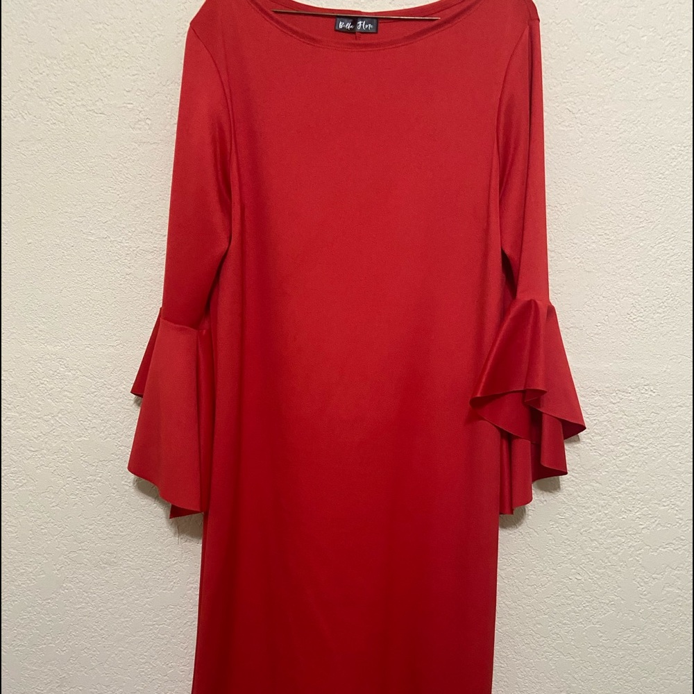 Dressy dress with butterfly sleeves